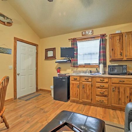 Branson Cabin With Deck Near Table Rock Lake! Exterior photo