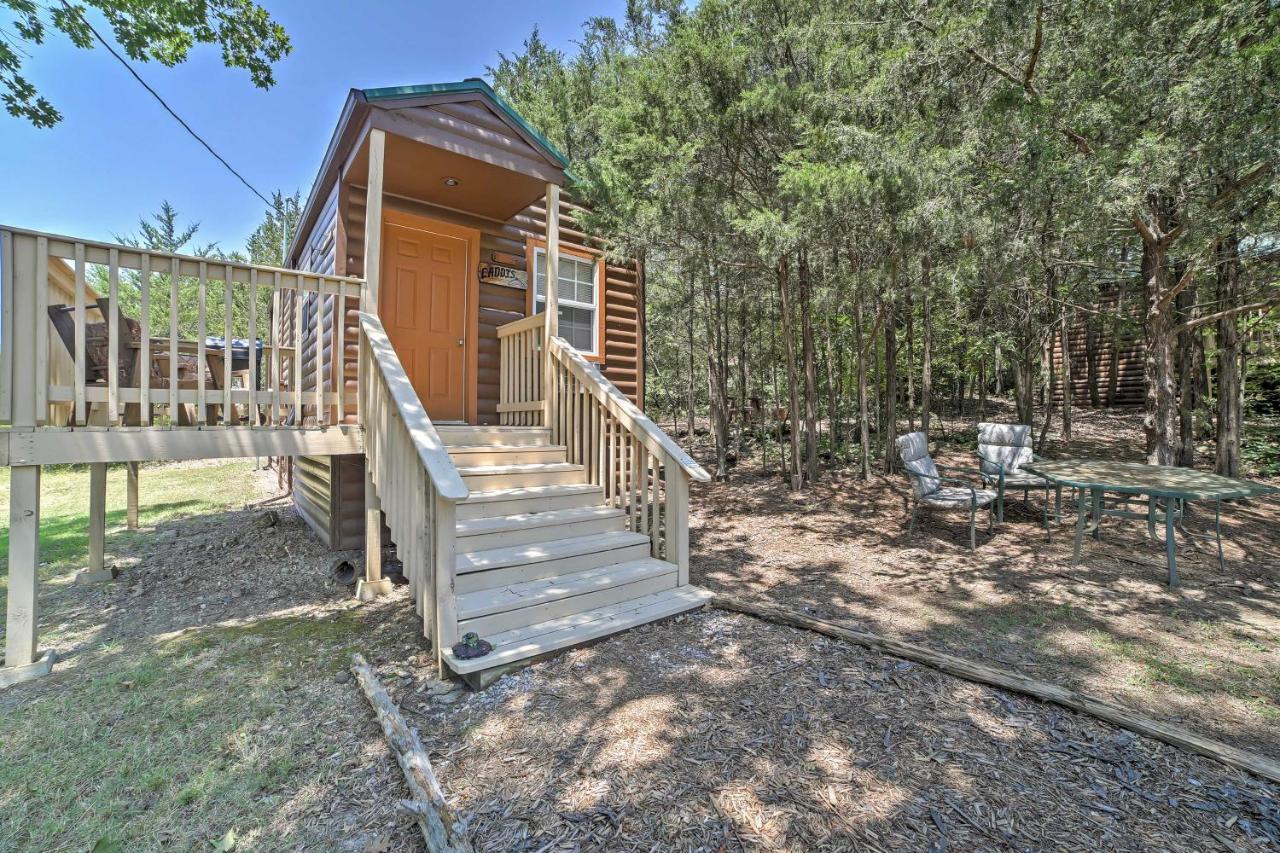 Branson Cabin With Deck Near Table Rock Lake! Exterior photo