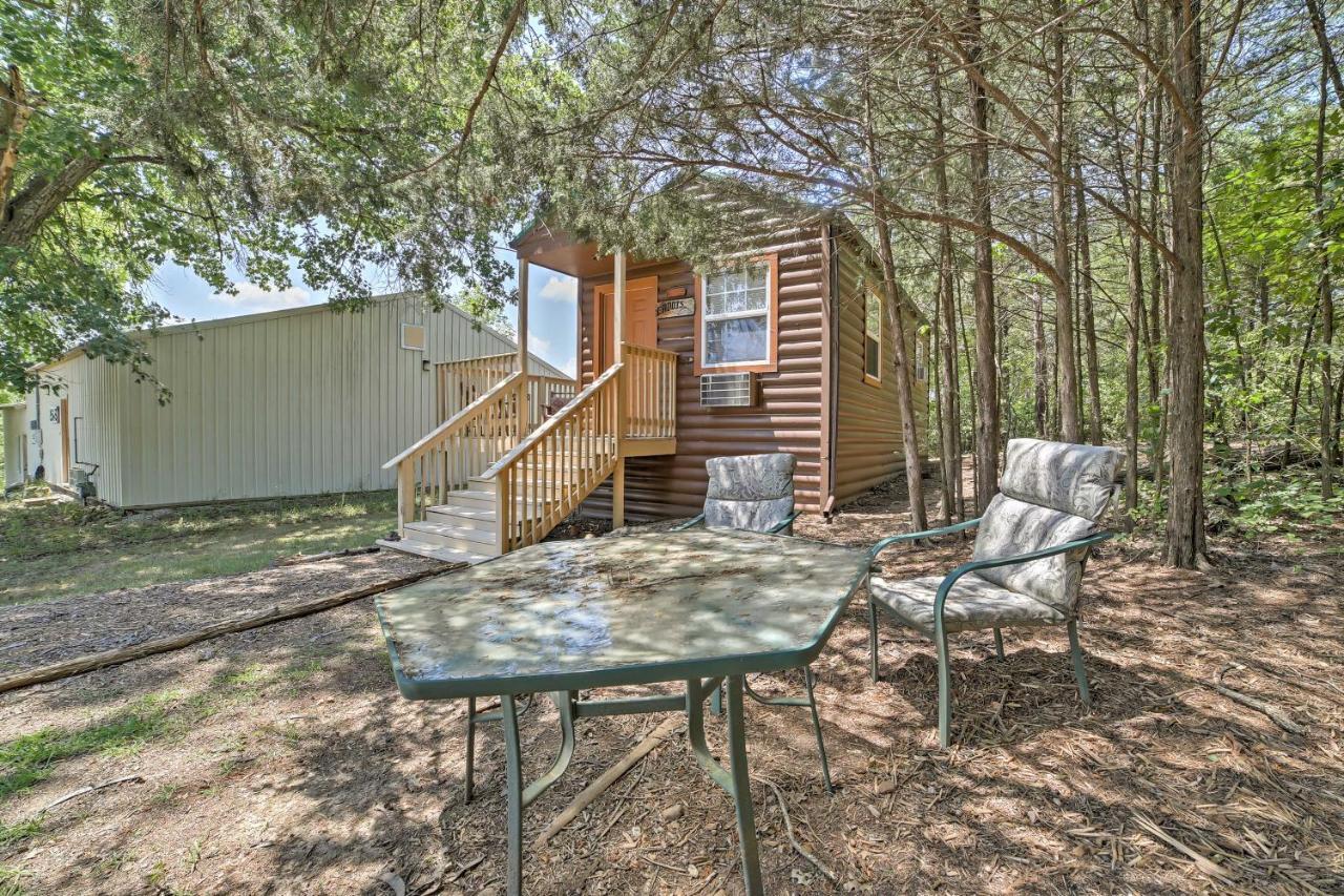 Branson Cabin With Deck Near Table Rock Lake! Exterior photo
